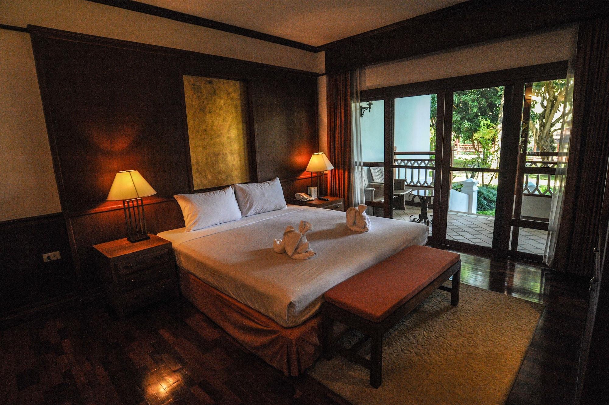 Ban Pong  Suan Bua Hotel & Resort מראה חיצוני תמונה