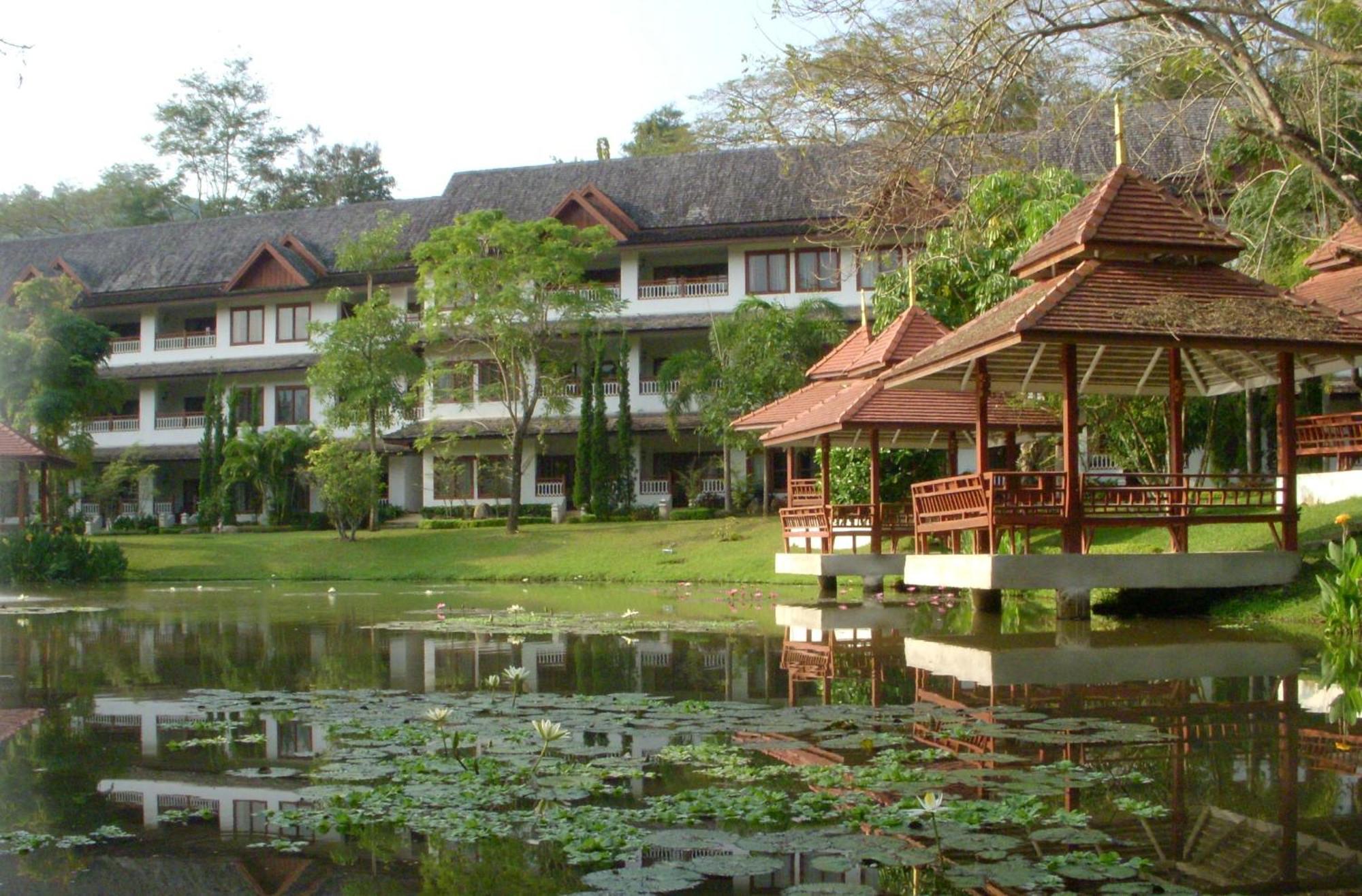 Ban Pong  Suan Bua Hotel & Resort מראה חיצוני תמונה