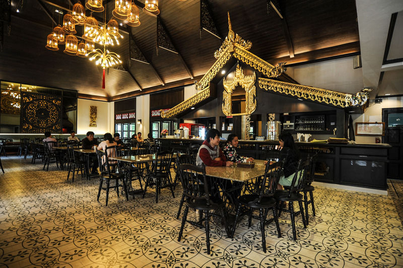 Ban Pong  Suan Bua Hotel & Resort מראה חיצוני תמונה