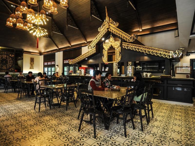 Ban Pong  Suan Bua Hotel & Resort מראה חיצוני תמונה