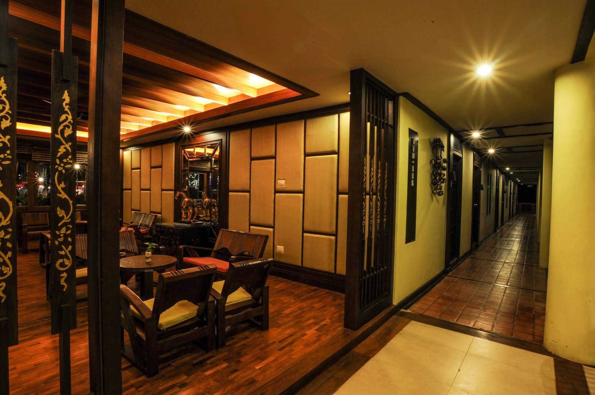 Ban Pong  Suan Bua Hotel & Resort מראה חיצוני תמונה